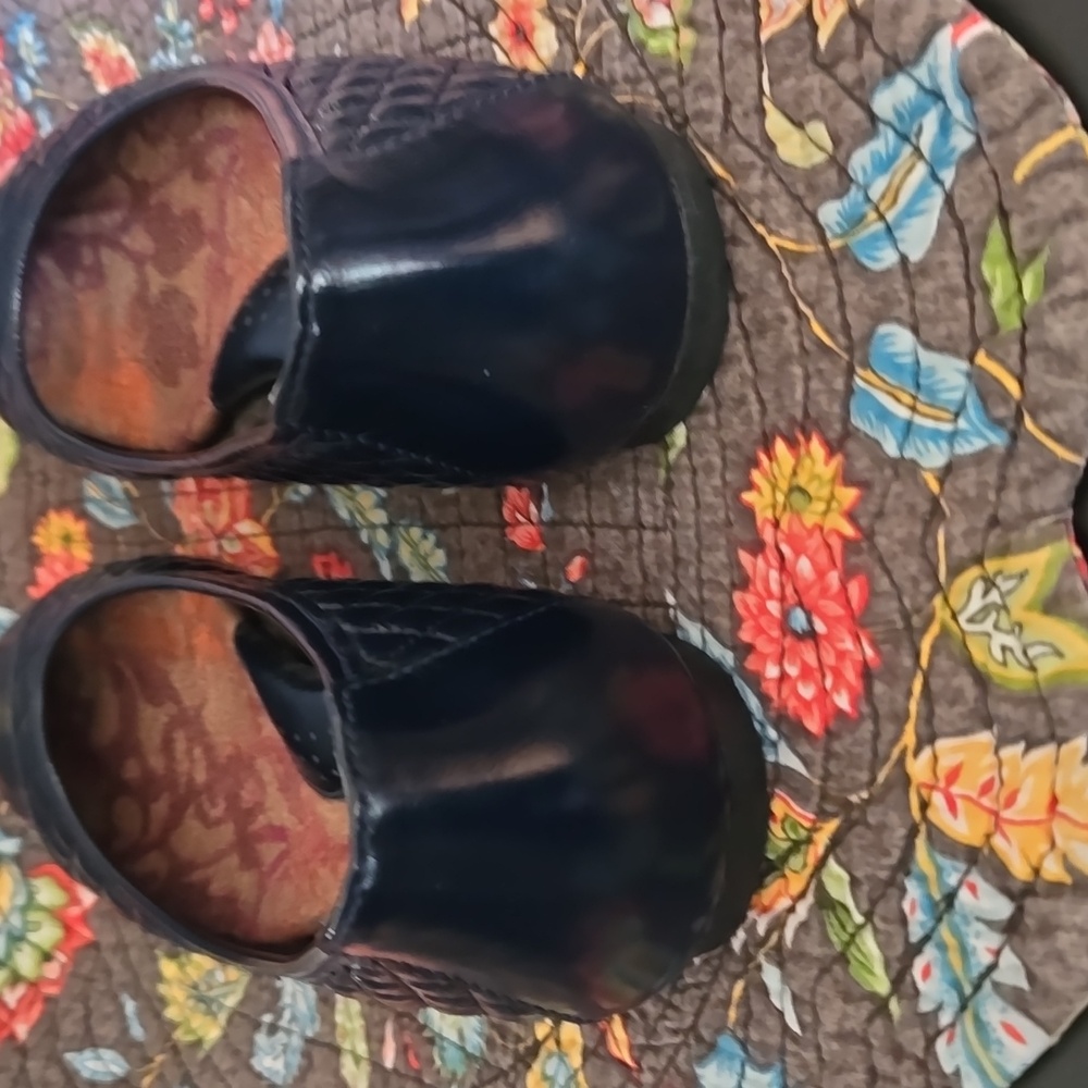 Born Riley Navy Blue Quilted Patent Ballet Flats - 7.5 - Picture 4 of 9